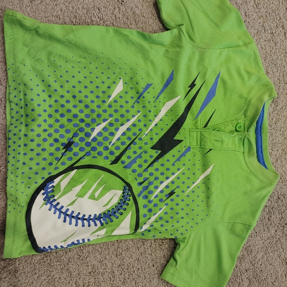 Tshirt - Picture 1 of 5